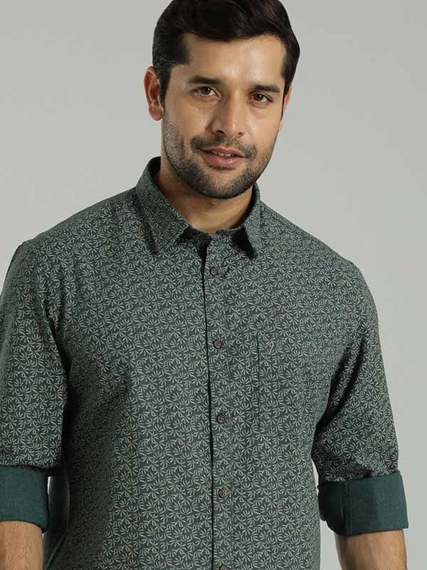 Indian Terrain Men All Over Print Green Shirt
